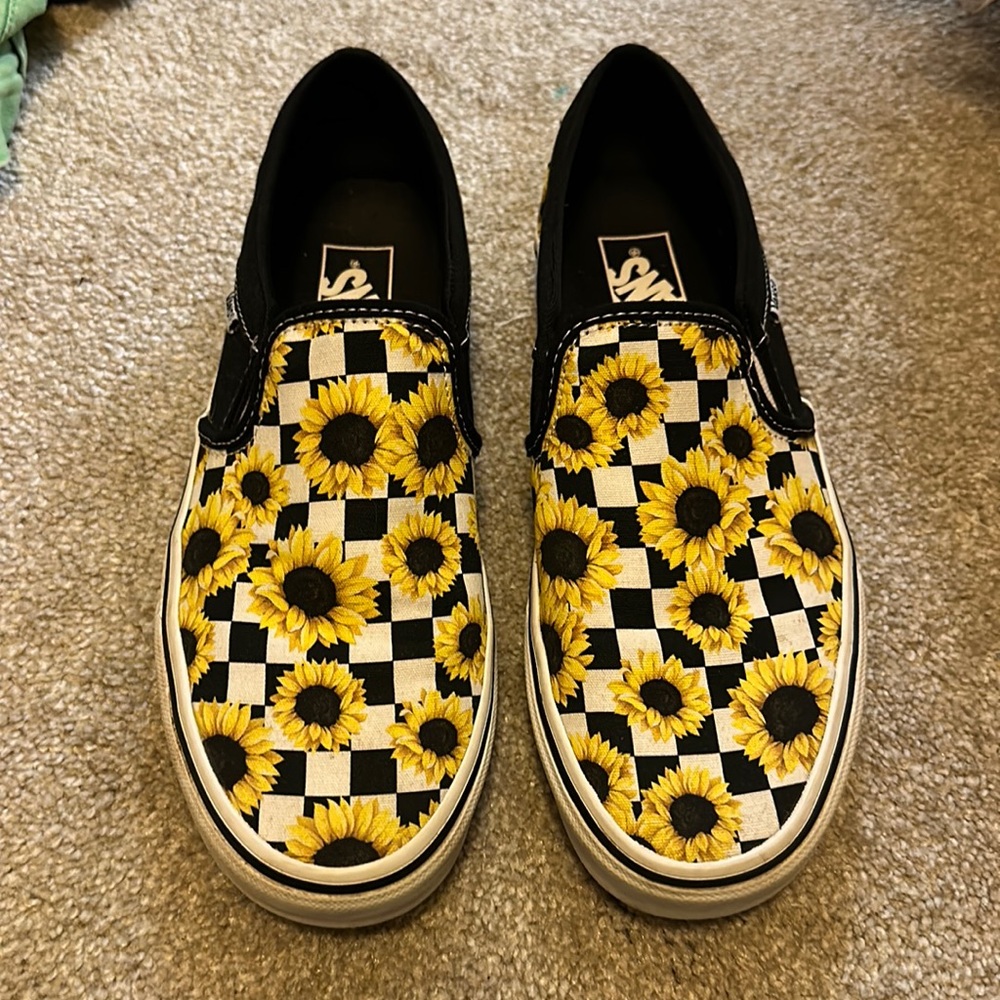Vans with Sunflowers size 9  🌻